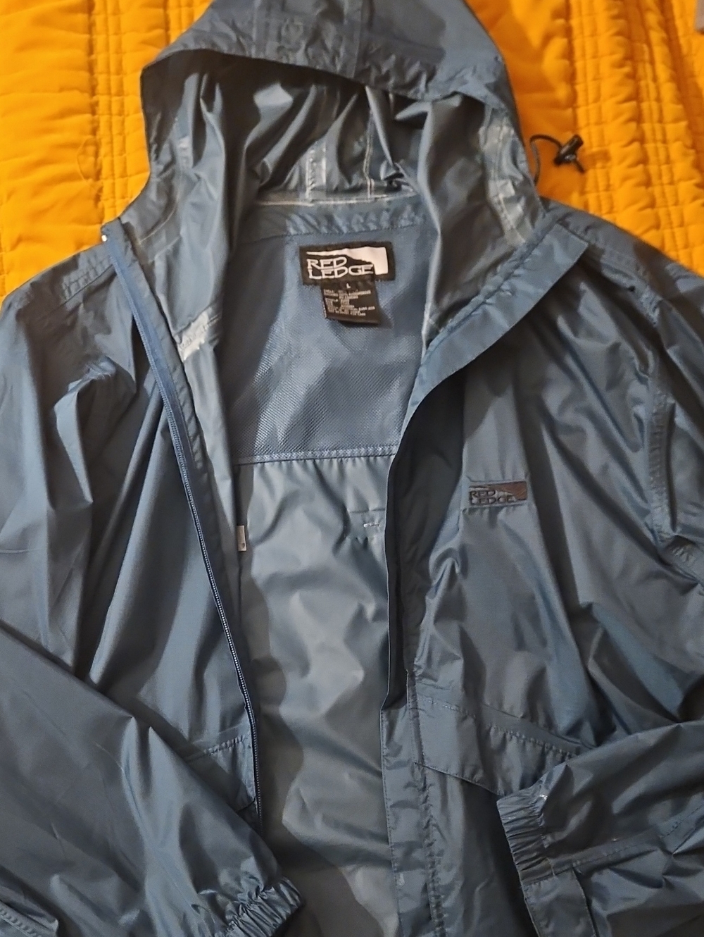 NWOT Men's Red Ledge Hooded Windbreaker Jacket - Slate Blue